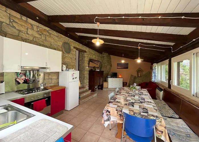 Casa Gra - Stunning Stonehouse With Garden בית נופש *